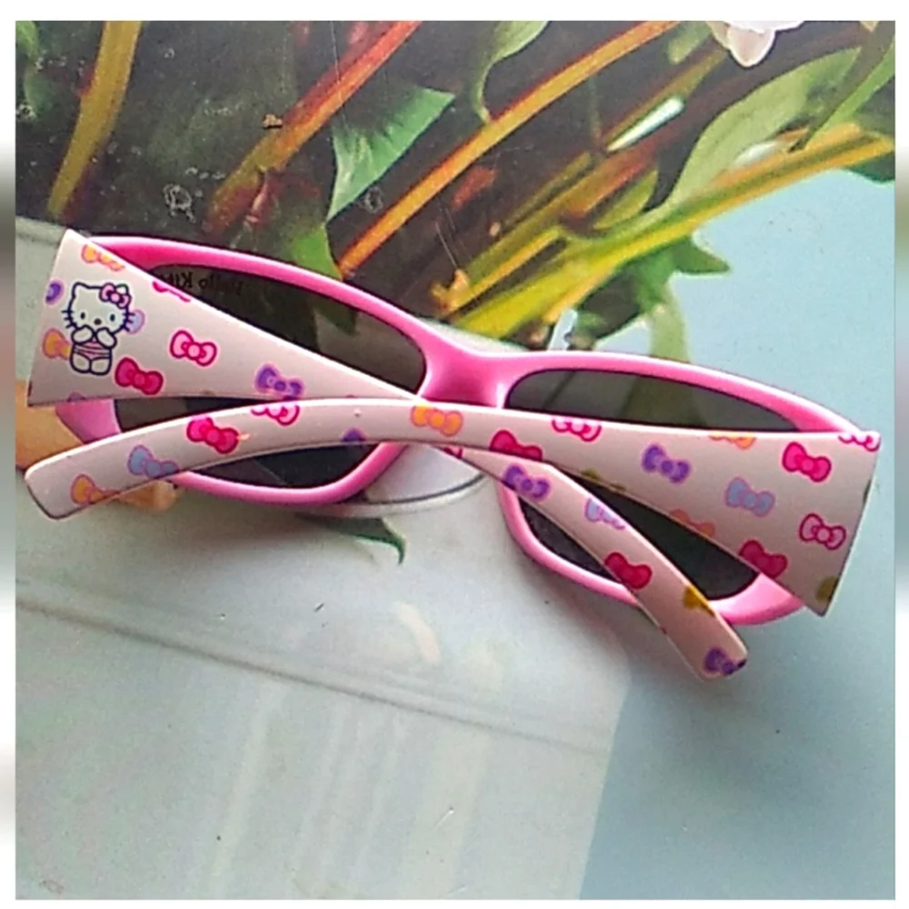 Hello Kitty White & Pink  Logo And Bows Sunglasses